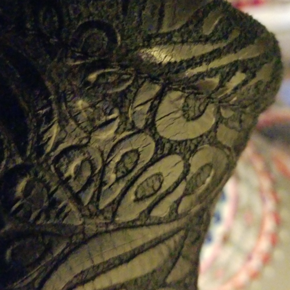 Shoes - Picture 4 of 4